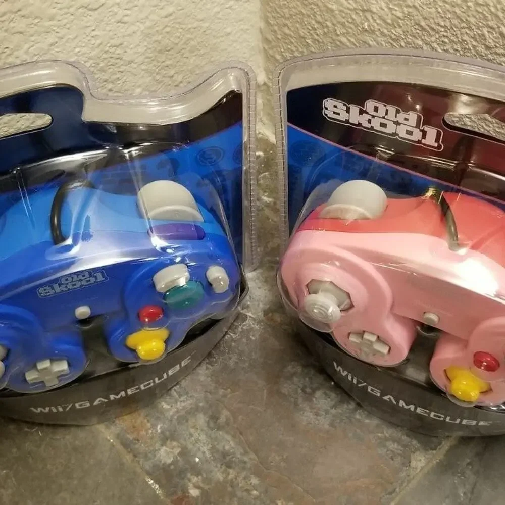 2 Gamecube Controllers - Blue & Pink (NEW) - Nintendo - Old Skool